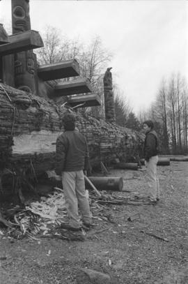 [Preparing log for welcome ceremony]