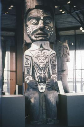 Kwakwaka'wakw house post on display in Montréal