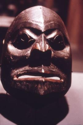 Mask  on display in Montréal