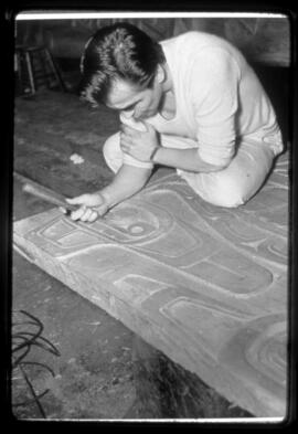 Doug Cranmer carving frontal plate Haida pole
