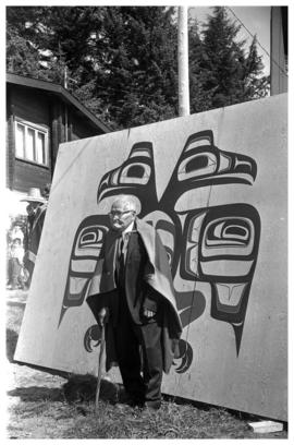 R. Davidson [Jr.] pole raising, Masset Q.C.I.