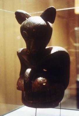 Mask  on display in Montréal