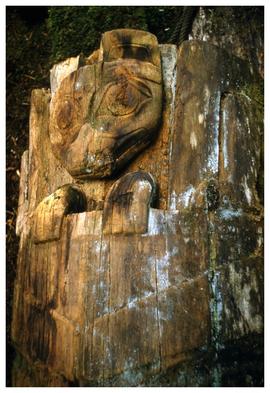 Ninstints,1957, figure on totem pole