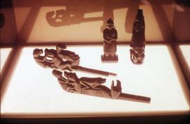 Argillite pipes and figures on display in Montréal