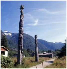 Totem poles & longhouse, Kingcome inlet