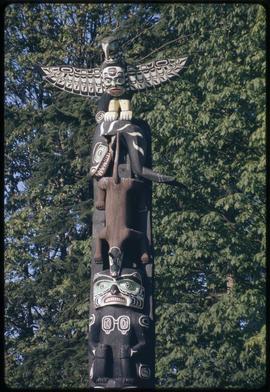 Totem pole, Stanley Park, Vancouver, B.C.